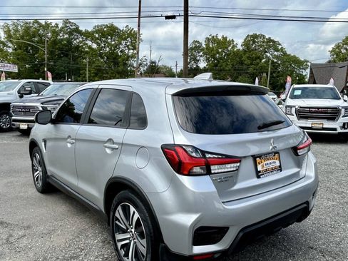 Used 2022 Mitsubishi Outlander Sport SE AWD/4WD image 3