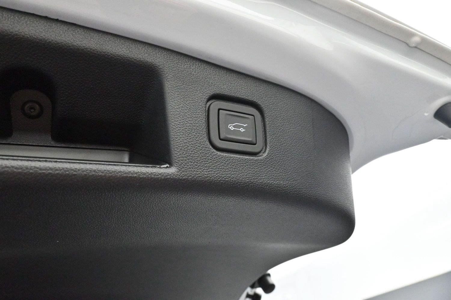 Used 2024 Chevrolet Blazer EV LT AWD/4WD image 11