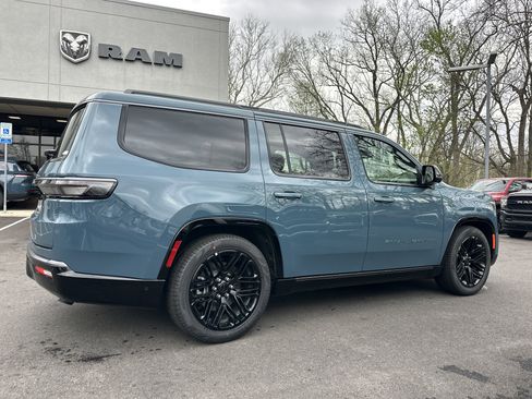 New 2026 Jeep Grand Wagoneer Limited AWD/4WD image 18