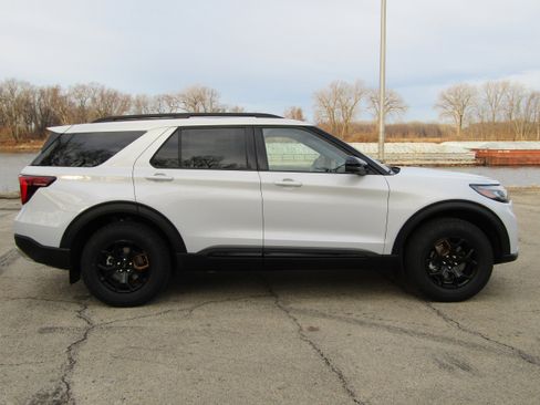 New 2026 Ford Explorer Tremor w/ Tremor Ultimate Package image 5