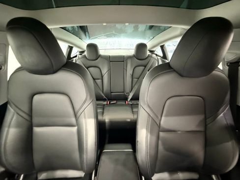 Used 2022 Tesla Model 3 Base image 29