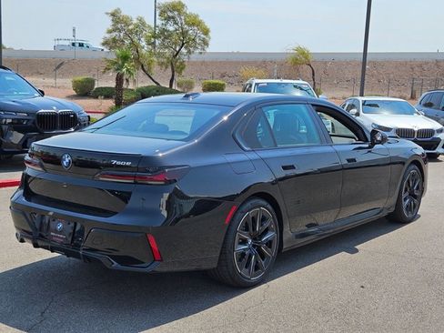 New 2025 BMW 750e xDrive image 2