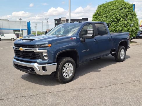 New 2026 Chevrolet Silverado 2500 LT w/ All Star Edition AWD/4WD image 4