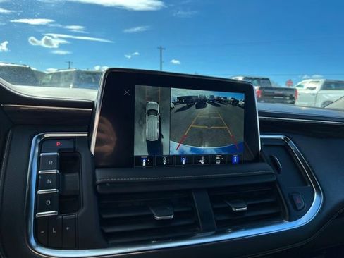 Used 2022 GMC Yukon XL SLT image 45