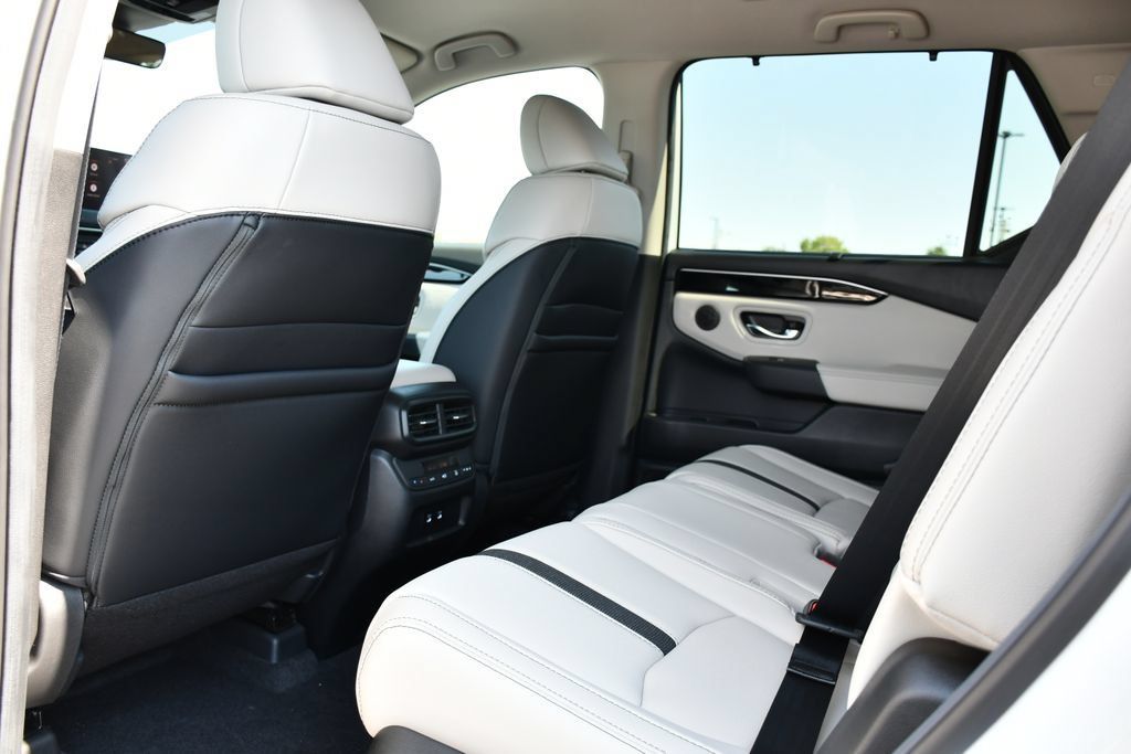 New 2026 Honda Pilot EX-L image 18