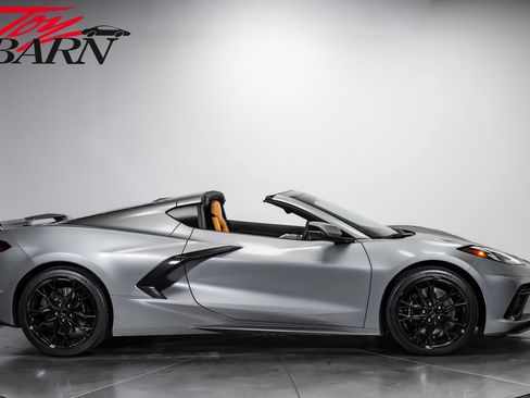 Used 2023 Chevrolet Corvette Stingray Preferred Cpe w/ Z51 Performance Package RWD image 6