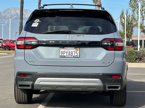 Certified 2025 Honda Pilot Elite image 5