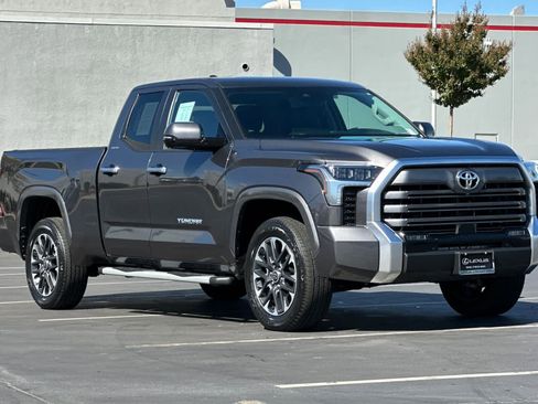 Used 2024 Toyota Tundra Limited image 5