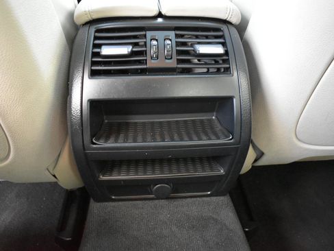 Used 2015 BMW 550i Sedan image 41