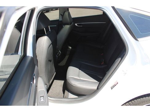 Used 2022 Hyundai Sonata Limited image 15