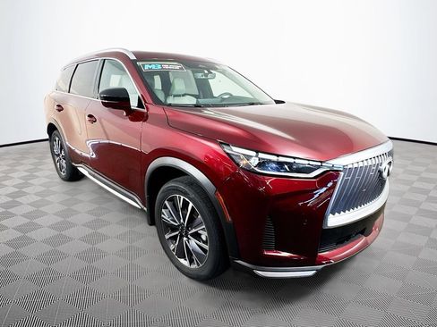 Certified 2026 INFINITI QX60 Luxe w/ Cargo Package FWD image 3