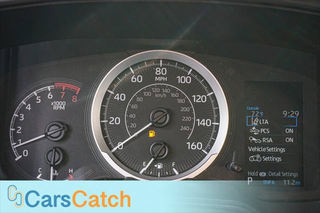 Used 2020 Toyota Corolla LE FWD image 25