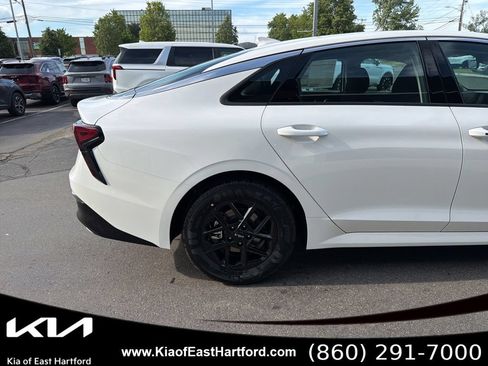 New 2026 Kia K5 LXS FWD image 7