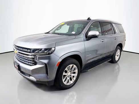 Used 2021 Chevrolet Tahoe Premier w/ Premium Package AWD/4WD image 3