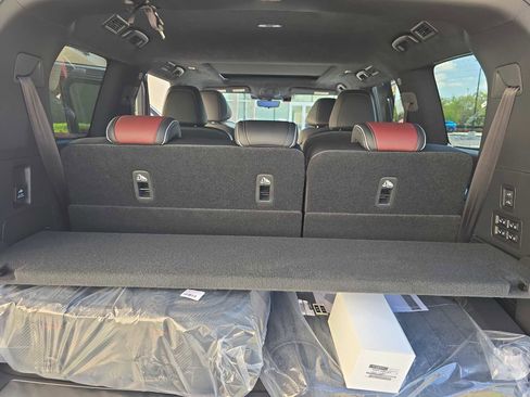 New 2026 INFINITI QX80 Autograph w/ Premium Cargo Package AWD/4WD image 27