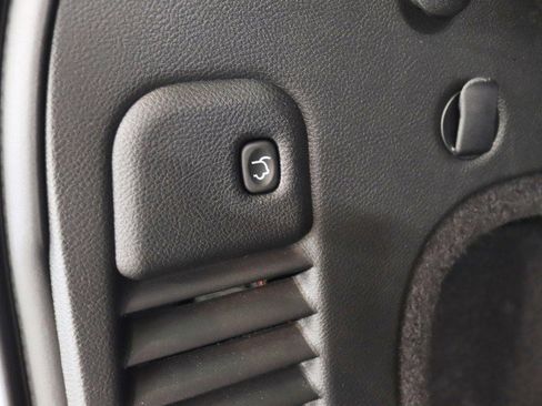 Used 2021 Jeep Grand Cherokee Trackhawk image 37