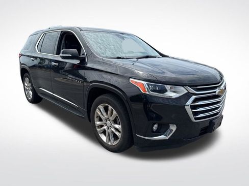 Used 2020 Chevrolet Traverse High Country w/ LPO, 'HIT The Road' Package AWD/4WD image 3