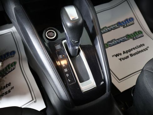 Used 2020 Nissan Kicks S image 39