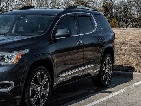 Used 2018 GMC Acadia Denali w/ Technology Package image 8