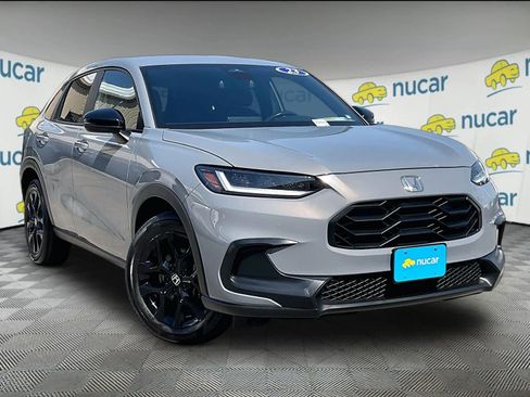 Used 2023 Honda HR-V Sport image 1