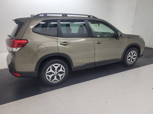 Used 2023 Subaru Forester Premium AWD/4WD image 10