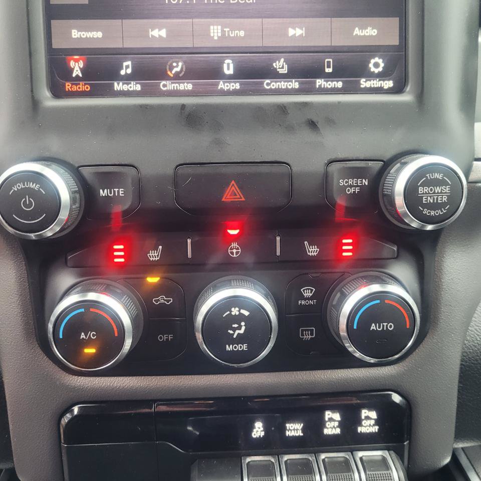 Used 2019 RAM 1500 Big Horn AWD/4WD image 22