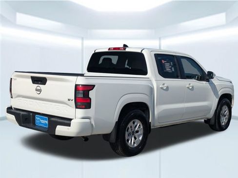 Used 2024 Nissan Frontier SV w/ Technology Package RWD image 6