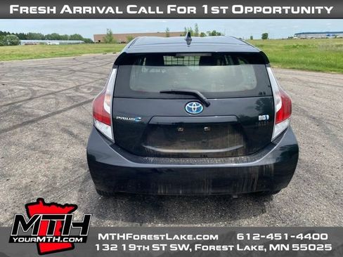 Used 2016 Toyota Prius C Two FWD image 7