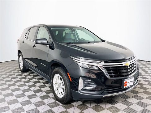Used 2023 Chevrolet Equinox LT w/ Driver Convenience Package image 1