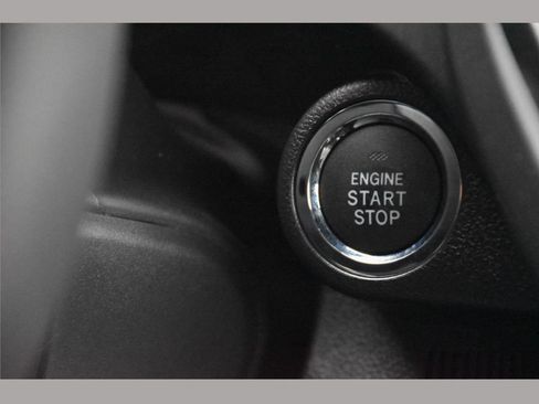 Used 2026 Subaru Forester Premium AWD/4WD image 32