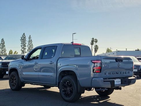 New 2026 Nissan Frontier SV w/ Tow Package image 2