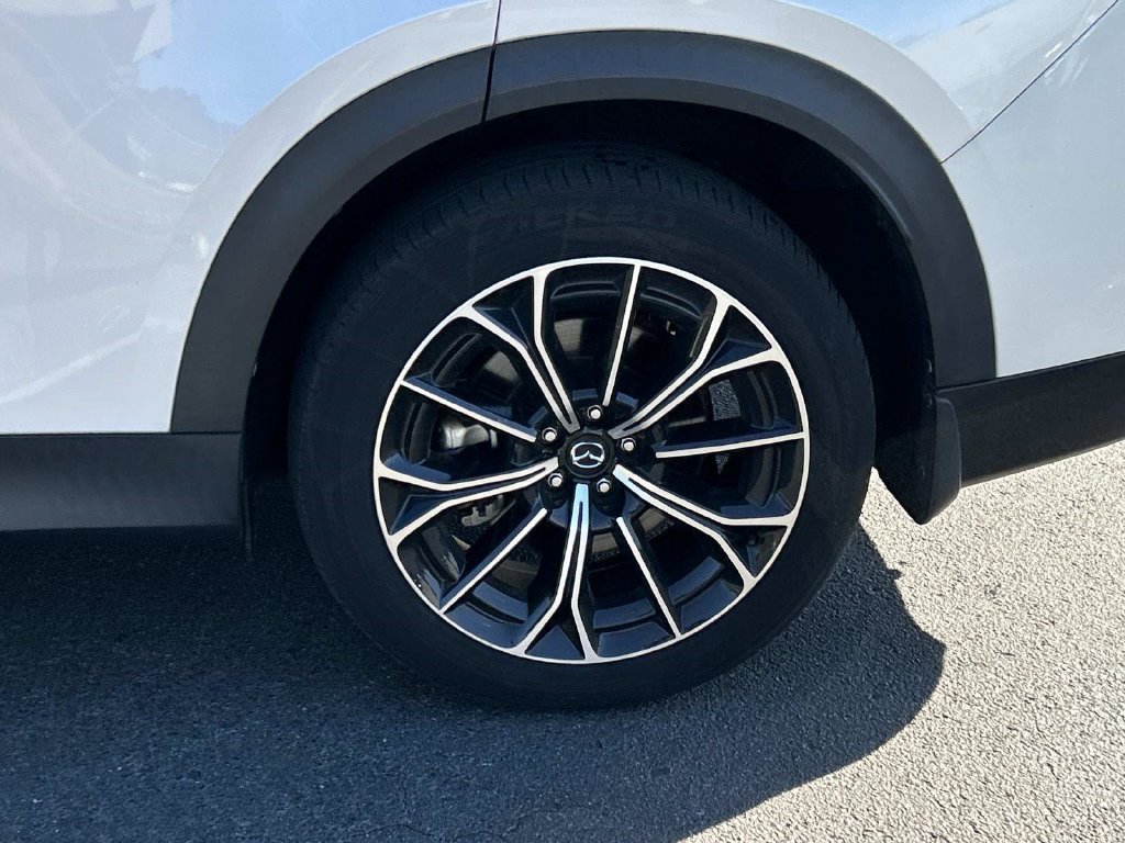 Used 2025 MAZDA CX-70 Plug-In Hybrid w/ Premium Plus AWD/4WD image 13