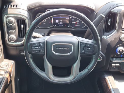 Used 2020 GMC Sierra 2500 Denali w/ Denali Ultimate Package AWD/4WD image 23