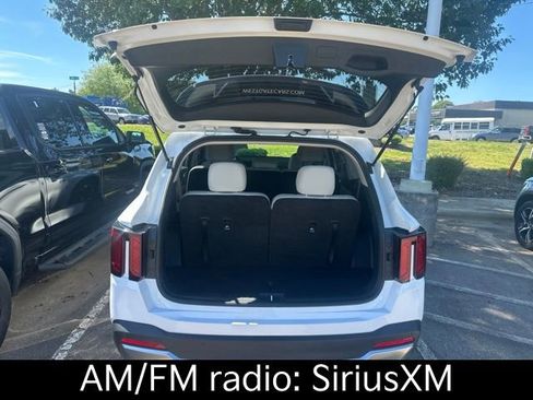 Certified 2026 Kia Sorento S w/ S Panoramic Sunroof Package FWD image 7