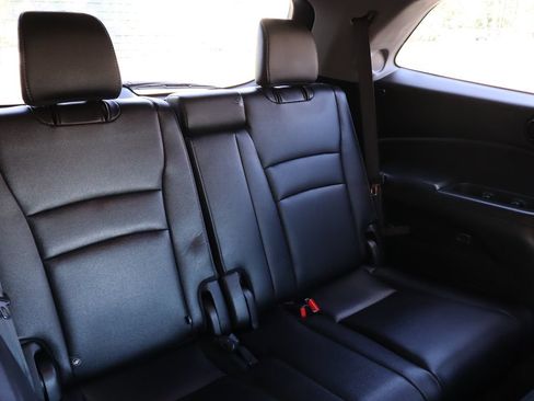 Used 2016 Honda Pilot Touring image 22