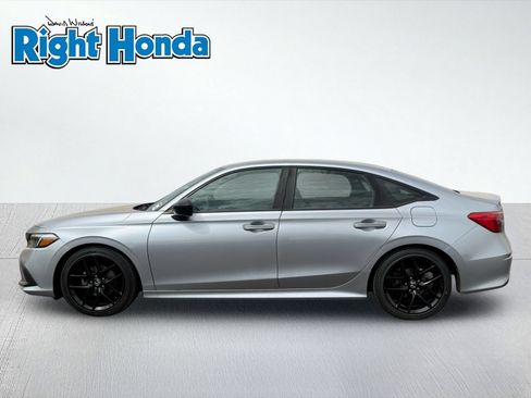 Used 2024 Honda Civic Sport image 3