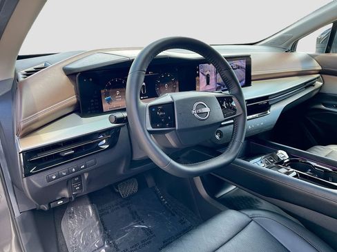 Used 2025 Nissan Murano Platinum w/ Cargo Package AWD/4WD image 9