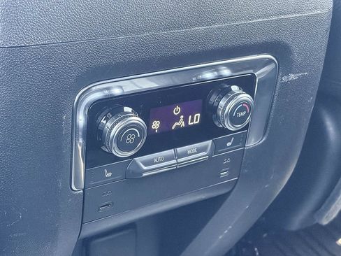 Used 2025 GMC Yukon Denali w/ Sun & Power Step Package AWD/4WD image 26