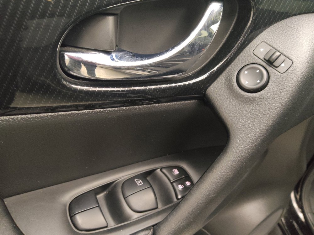 Used 2020 Nissan Rogue SL AWD/4WD image 27