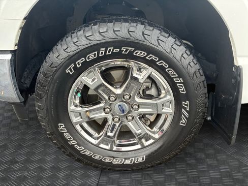 Used 2022 Ford F150 Lariat image 23