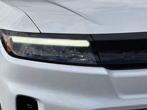 Used 2024 Honda Prologue Touring image 12
