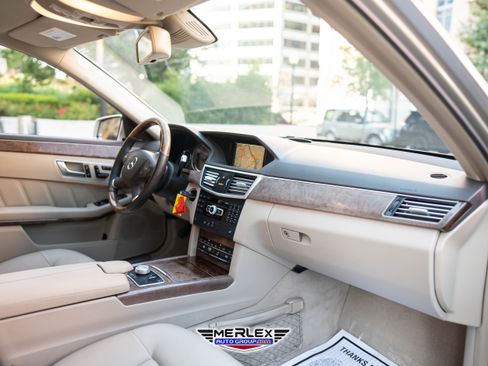 Used 2012 Mercedes-Benz E 350 4MATIC Sedan image 15