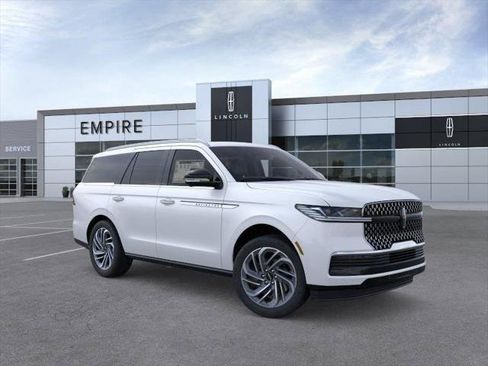 New 2026 Lincoln Navigator Reserve AWD/4WD image 7