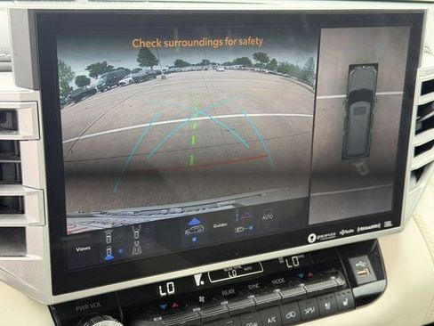 Used 2023 Toyota Sequoia Capstone AWD/4WD image 19