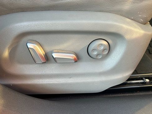 Used 2018 Audi Q3 2.0T Premium image 38