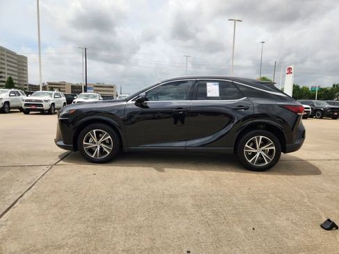 Used 2024 Lexus RX 350 Premium w/ Accessory Package (Z1) FWD image 4