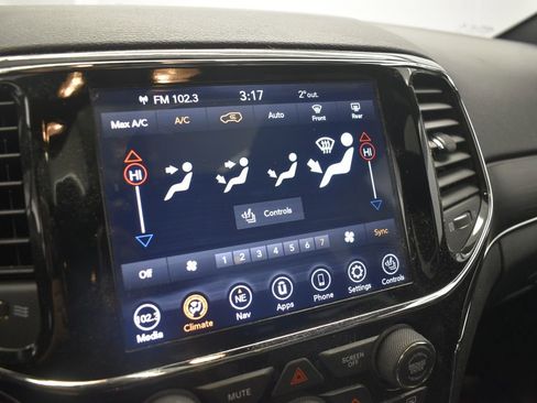 Certified 2020 Jeep Grand Cherokee Limited image 25