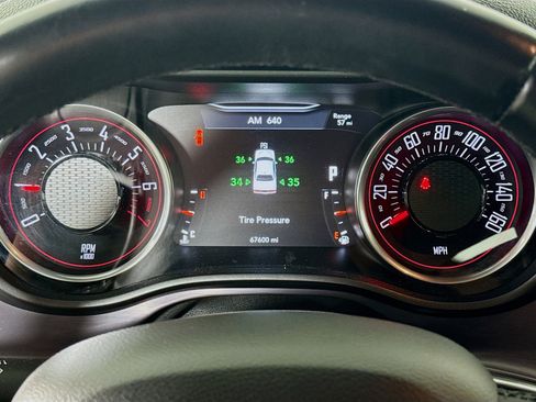 Used 2016 Dodge Challenger SXT image 16