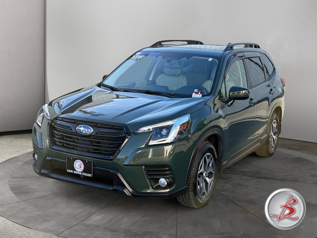Used 2023 Subaru Forester Premium AWD/4WD image 3