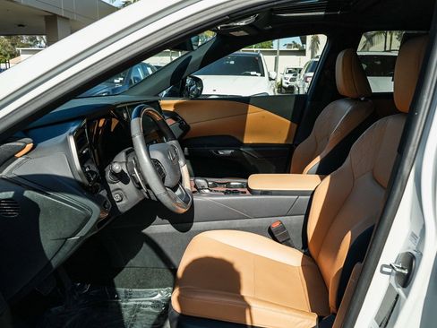 Used 2024 Lexus RX 350 Premium w/ Convenience Package FWD image 17